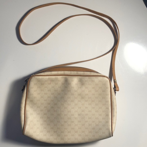 Vintage Cream Gucci Crossbody - Picture 2 of 4